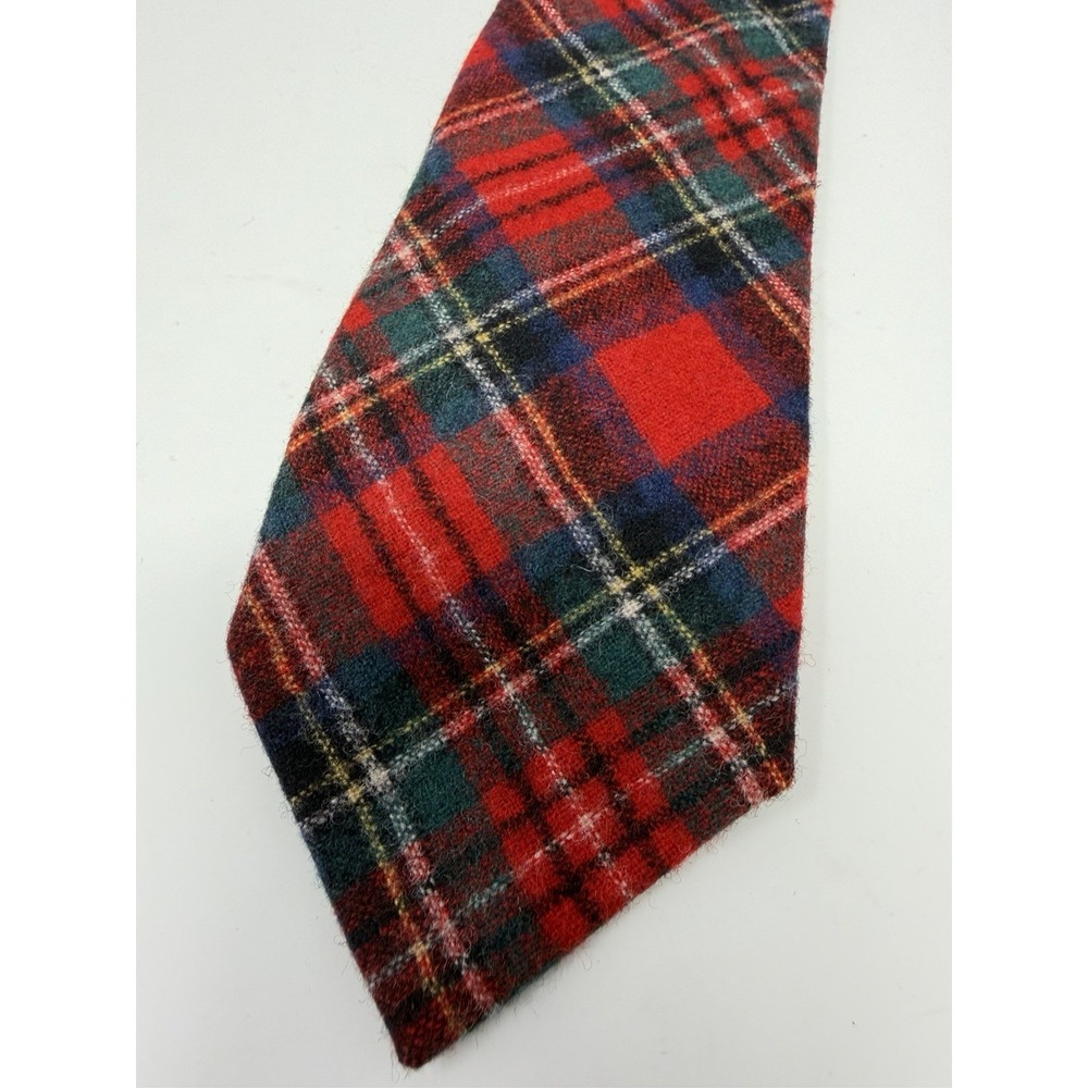 Vintage Pendleton 100% Wool Plaid Necktie Red Green Tartan 55"